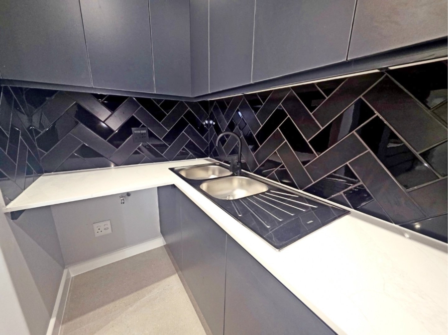  Bedroom Property for Sale in Sandown Western Cape